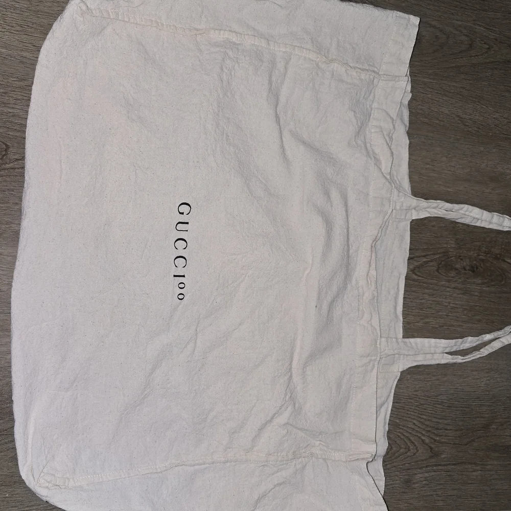 GUCCI Canvas Tote Bag in Natural Cream